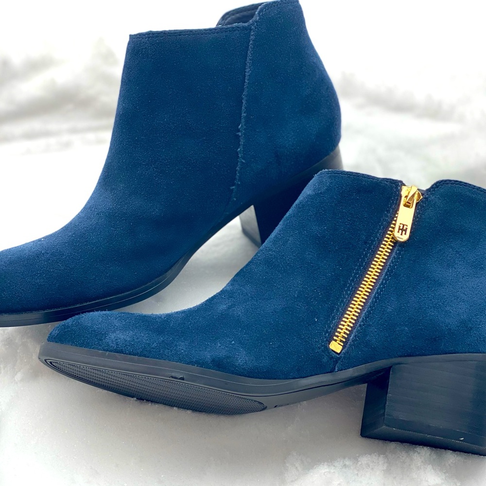 Navy blue heel boots